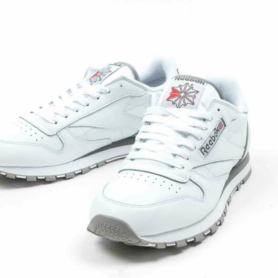 Кроссовки Reebok Classic Leather CM9670